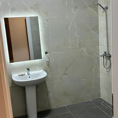 One Bedroom Flat Lägenhet Tirana